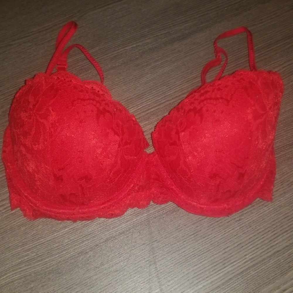 VS pushup bra